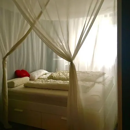 アパート Ruhige Naehe Woerthersee クラーゲンフルト