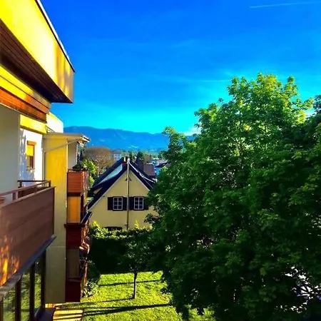 Ruhige Naehe Woerthersee