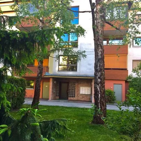 Ruhige Naehe Woerthersee * Κλάγκενφουρτ